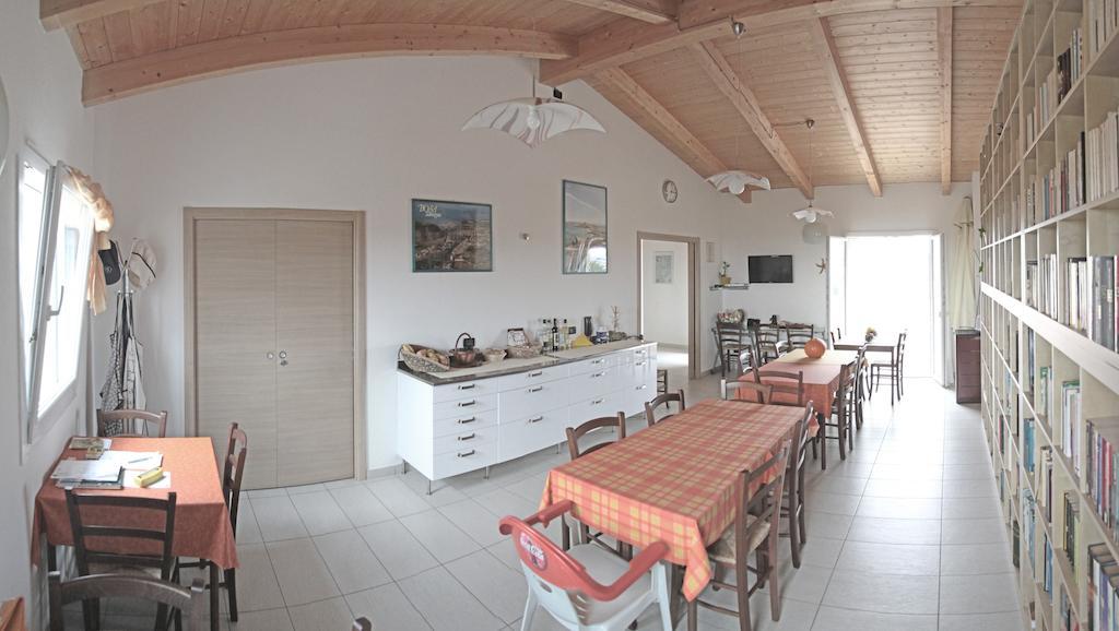 B&B S'Ena Suni Buitenkant foto